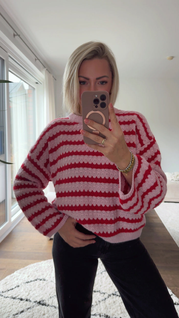 Strawberry Waves Knit