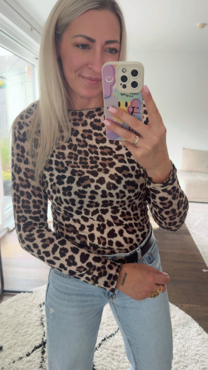 Cashmere Leo Longsleeve - Anmolino