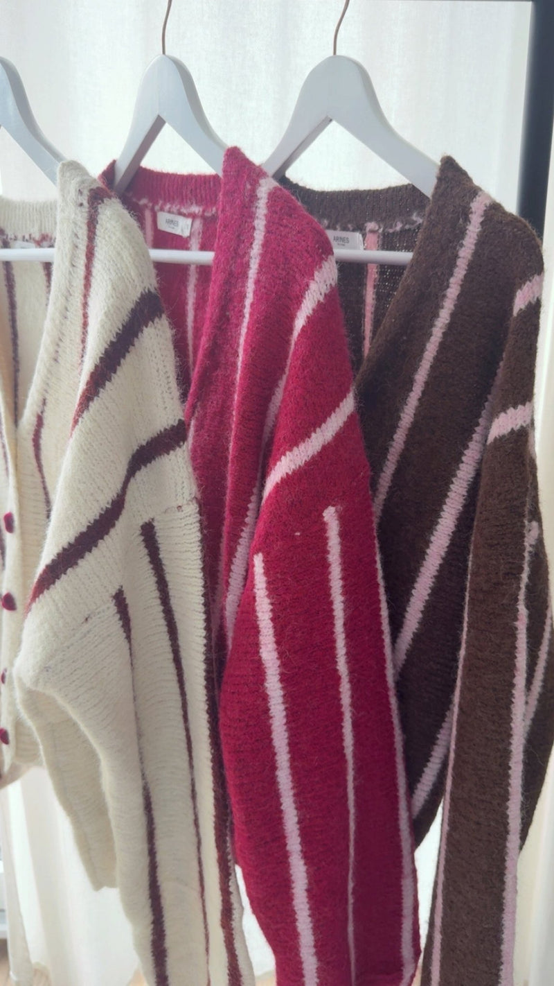 Cozy Heart Knit Cardigan - Anmolino
