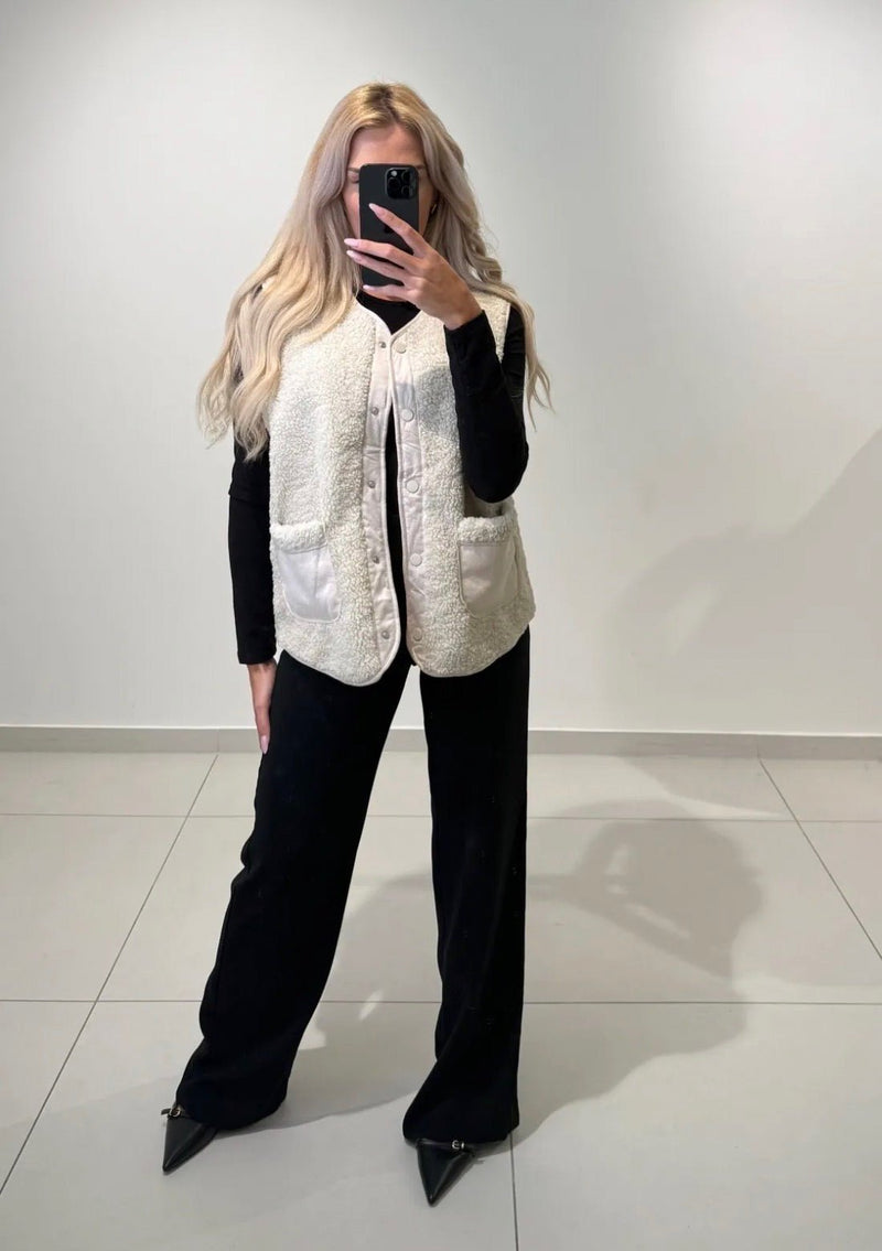 Cozy Teddy Button Vest - Anmolino