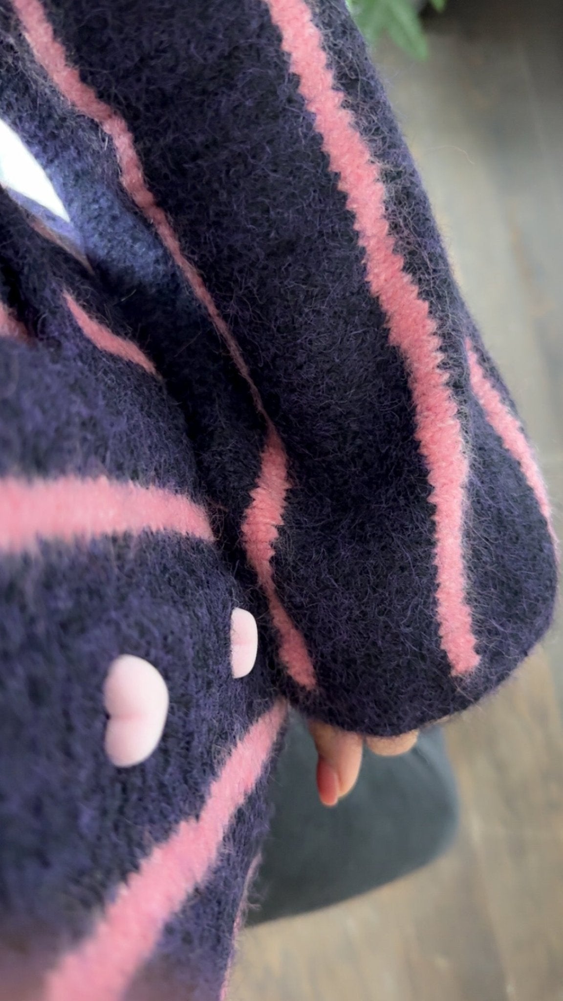 Heart Lines Cardigan - Anmolino