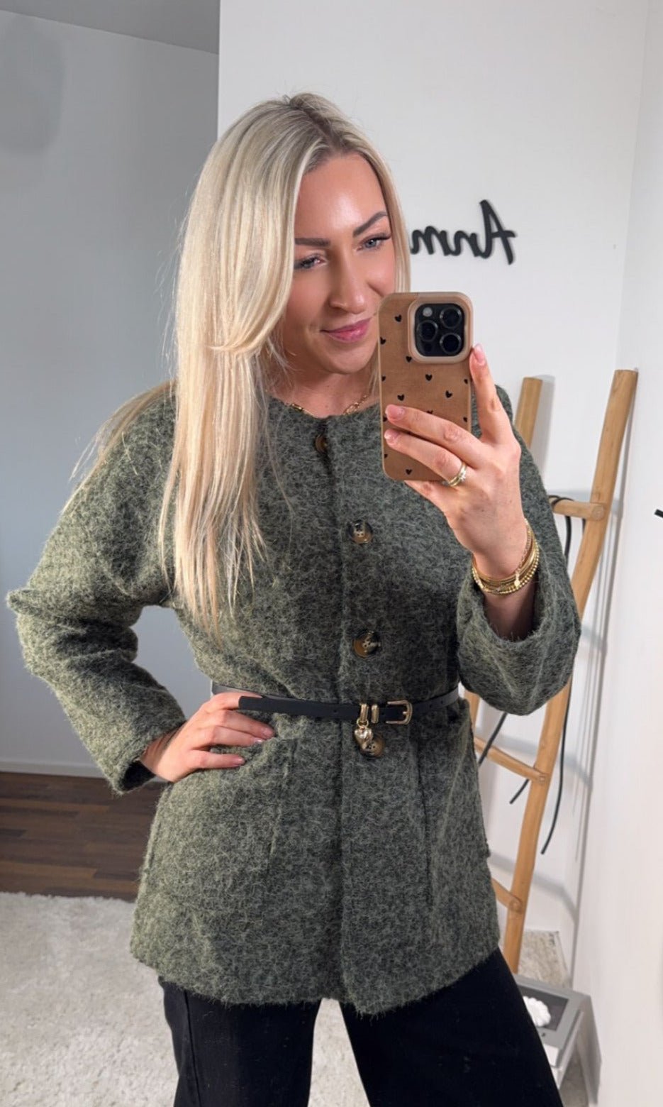 JACKE MONA - Anmolino