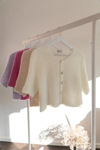 KURZARM BOUCLÉ CARDIGAN - Anmolino