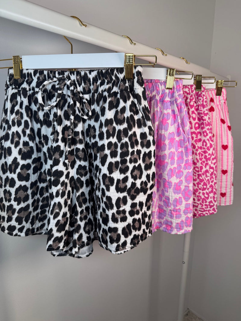 KURZE MUSSELIN HOSE - Anmolino
