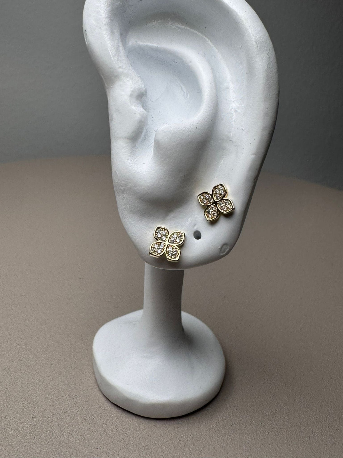 OHRSTECKER KLEEBLATT - Anmolino