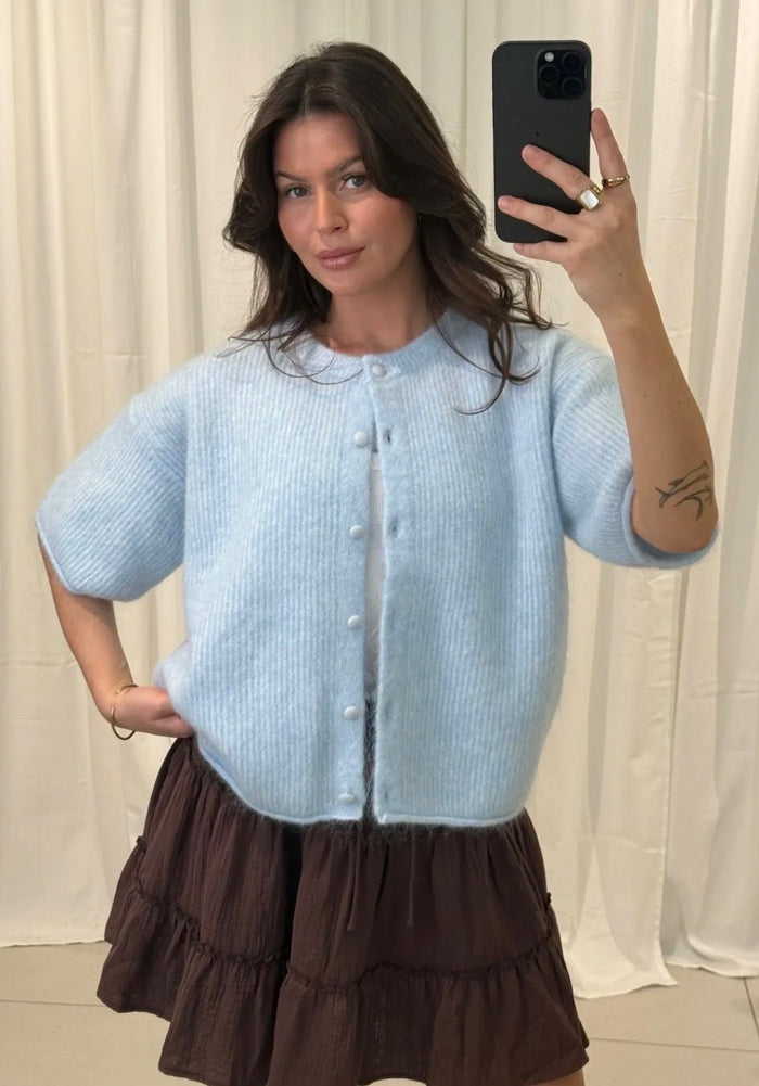 Soft Knit Kurzarm Cardigan - Anmolino