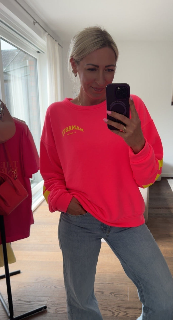 SWEATER "NAMASTE" - Anmolino