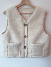 Teddy Luxe Vest - Anmolino