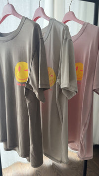 Tshirt Smile Art - Anmolino